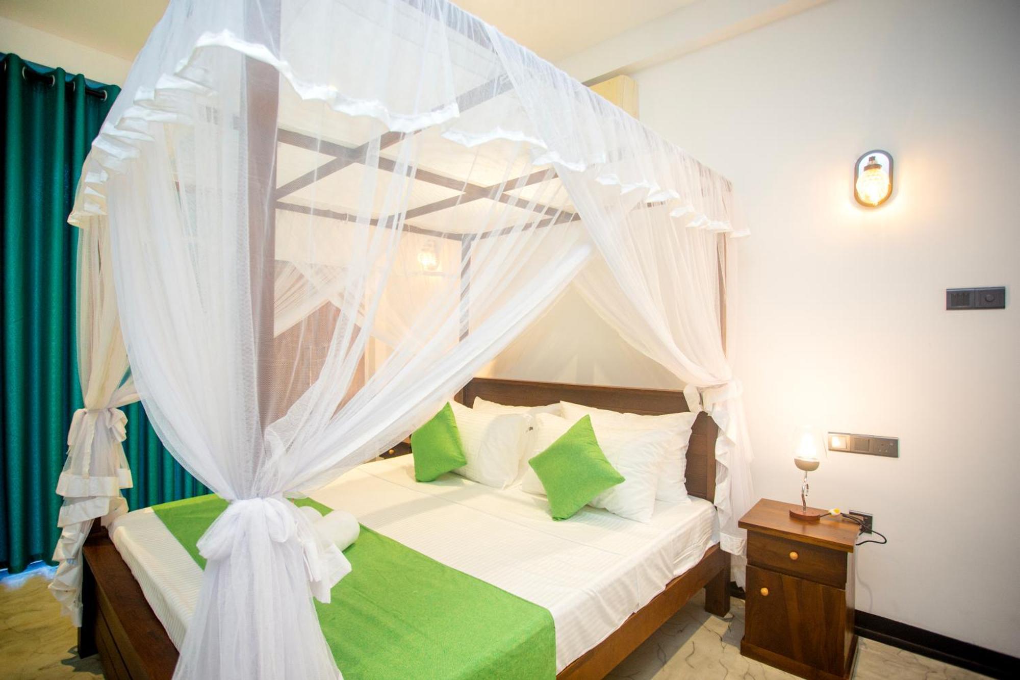 Villa Nine84 Mirissa Matara Dış mekan fotoğraf