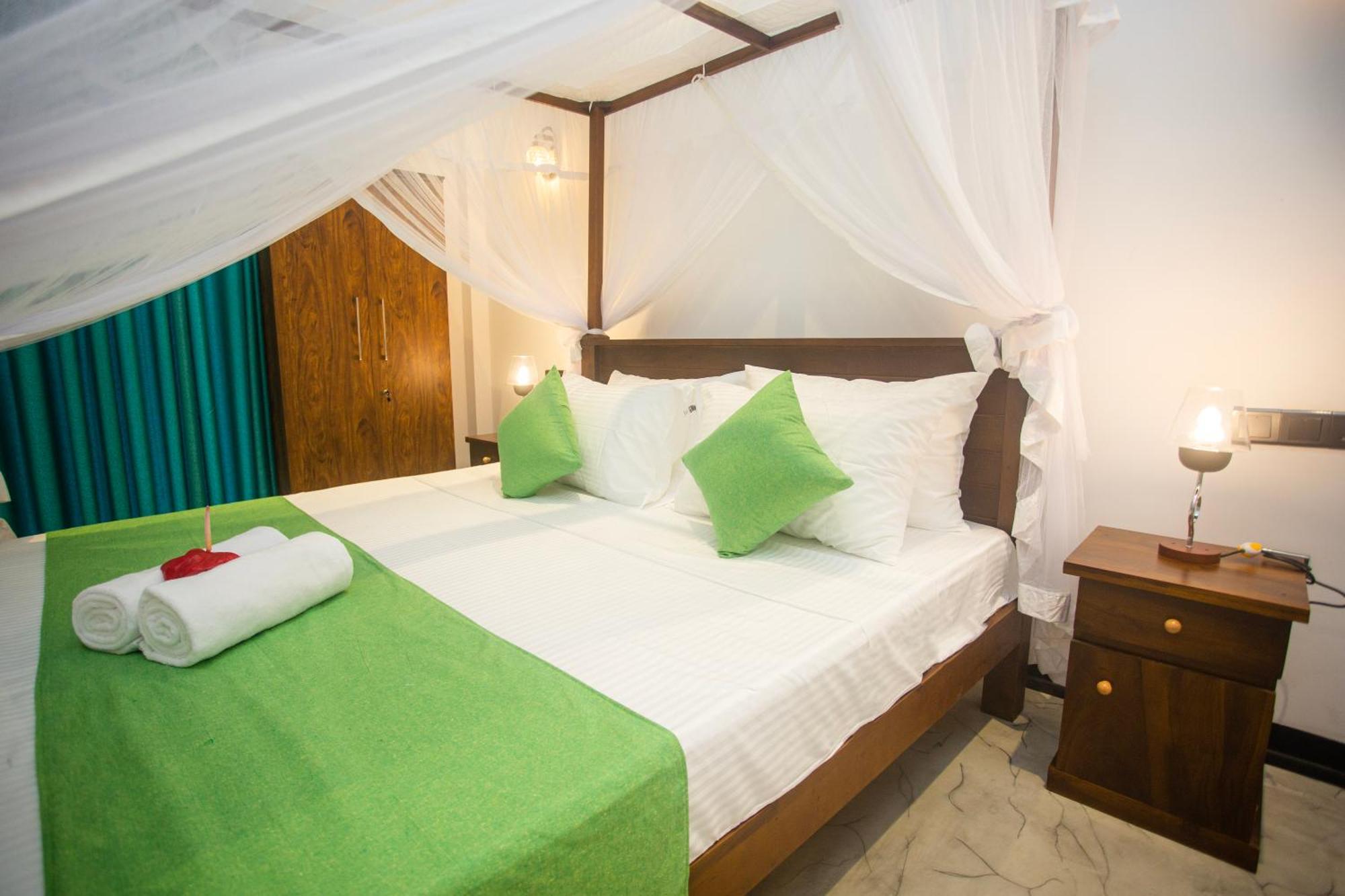 Villa Nine84 Mirissa Matara Dış mekan fotoğraf